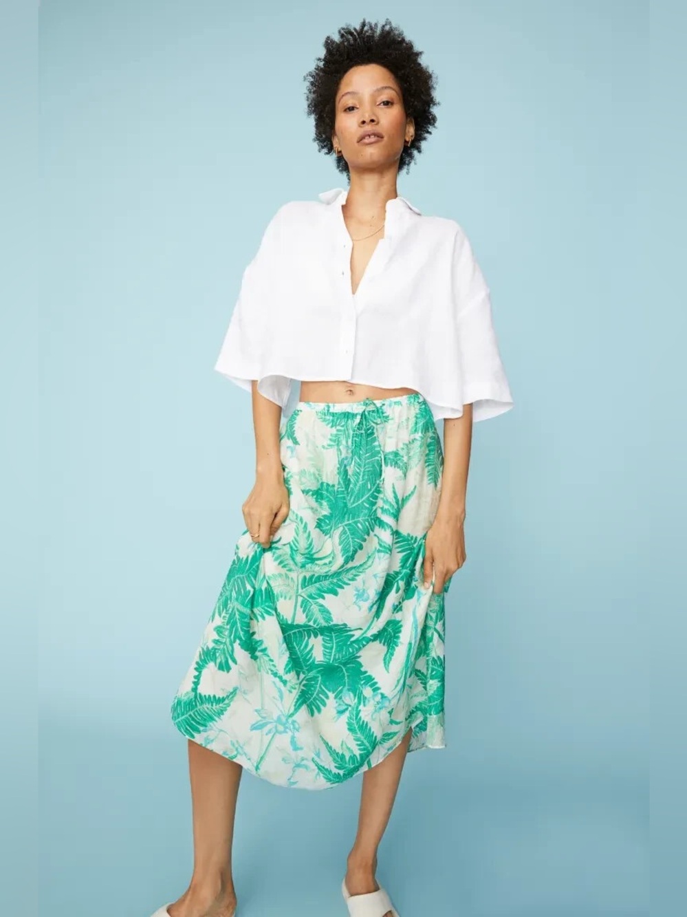 H&M Green Tropical Print Midi Skirt - Picture 2 of 2